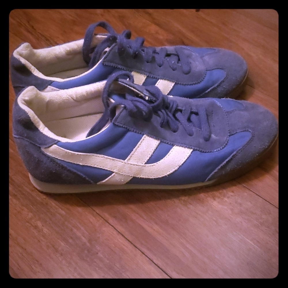 American eagle blue shoes